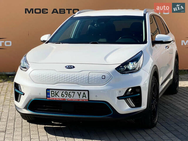 Білий Кіа Niro, об'ємом двигуна 0 л та пробігом 68 тис. км за 18850 $, фото 1 на Automoto.ua