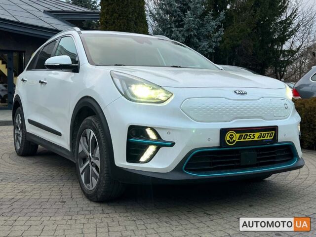 Білий Кіа Niro, об'ємом двигуна 64 л та пробігом 81 тис. км за 19999 $, фото 1 на Automoto.ua