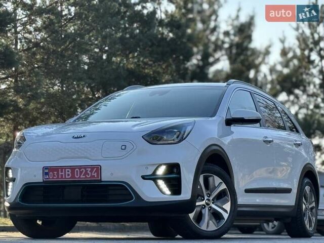 Белый Киа Niro, объемом двигателя 0 л и пробегом 72 тыс. км за 18600 $, фото 1 на Automoto.ua