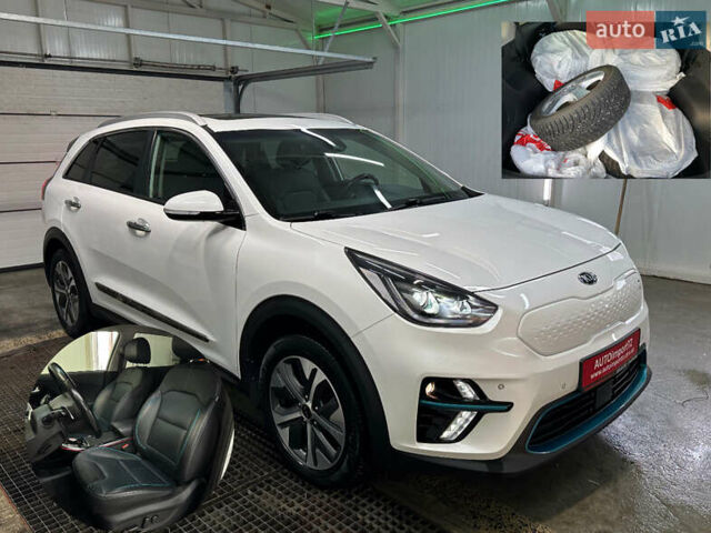Белый Киа Niro, объемом двигателя 0 л и пробегом 59 тыс. км за 22800 $, фото 1 на Automoto.ua