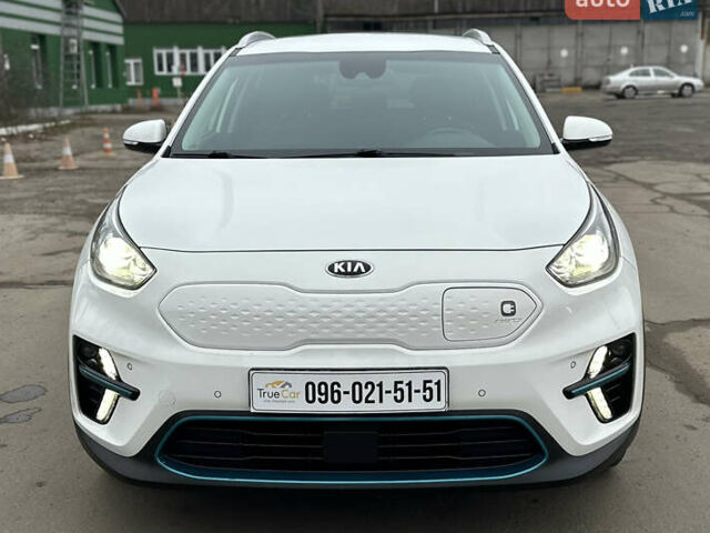 Белый Киа Niro, объемом двигателя 0 л и пробегом 117 тыс. км за 20950 $, фото 1 на Automoto.ua