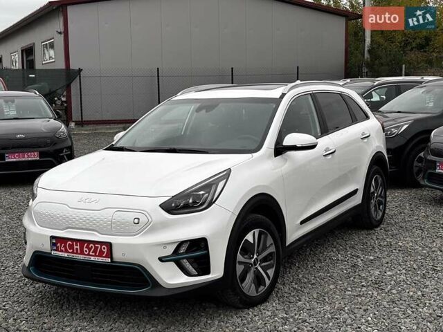 Белый Киа Niro, объемом двигателя 0 л и пробегом 55 тыс. км за 23600 $, фото 1 на Automoto.ua