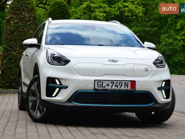 Белый Киа Niro, объемом двигателя 0 л и пробегом 71 тыс. км за 19550 $, фото 1 на Automoto.ua