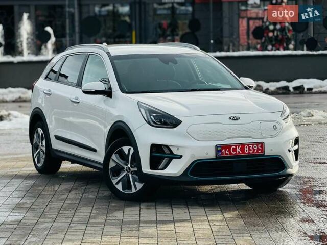 Білий Кіа Niro, об'ємом двигуна 0 л та пробігом 117 тис. км за 19750 $, фото 1 на Automoto.ua