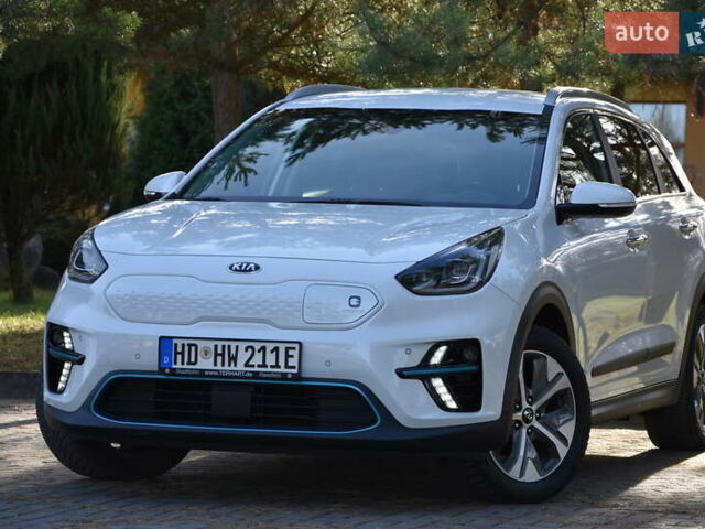 Белый Киа Niro, объемом двигателя 0 л и пробегом 37 тыс. км за 24890 $, фото 1 на Automoto.ua