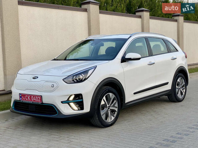 Білий Кіа Niro, об'ємом двигуна 0 л та пробігом 68 тис. км за 20750 $, фото 1 на Automoto.ua
