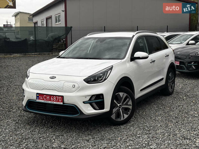 Белый Киа Niro, объемом двигателя 0 л и пробегом 48 тыс. км за 24350 $, фото 1 на Automoto.ua