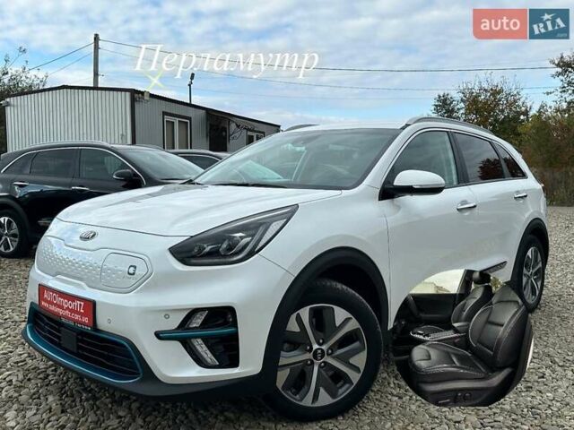 Білий Кіа Niro, об'ємом двигуна 0 л та пробігом 62 тис. км за 24500 $, фото 1 на Automoto.ua