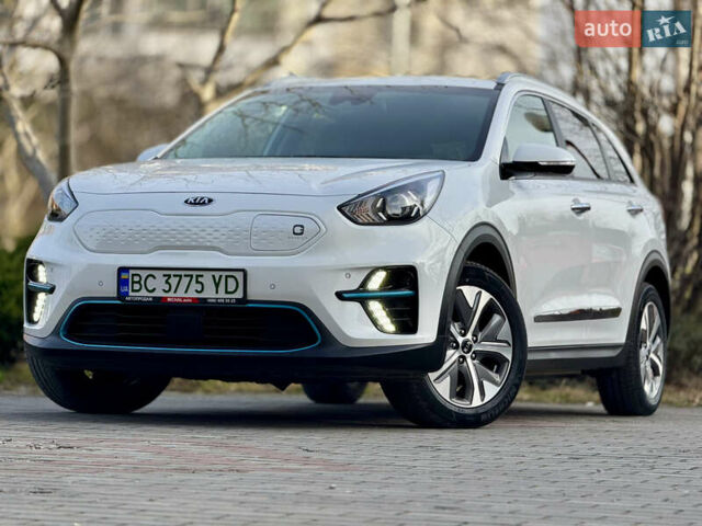 Білий Кіа Niro, об'ємом двигуна 0 л та пробігом 72 тис. км за 19200 $, фото 1 на Automoto.ua