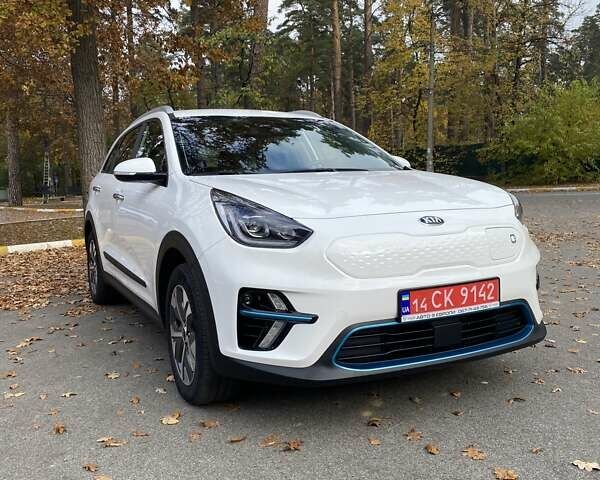Белый Киа Niro, объемом двигателя 0 л и пробегом 63 тыс. км за 22500 $, фото 1 на Automoto.ua