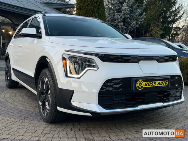 Белый Киа Niro, объемом двигателя 64 л и пробегом 18 тыс. км за 27400 $, фото 1 на Automoto.ua