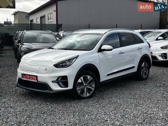 Белый Киа Niro, объемом двигателя 0 л и пробегом 58 тыс. км за 24300 $, фото 1 на Automoto.ua