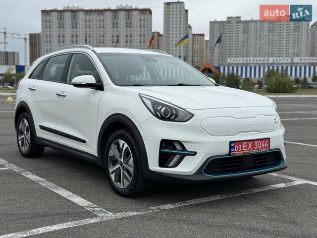 Білий Кіа Niro, об'ємом двигуна 0 л та пробігом 136 тис. км за 20500 $, фото 1 на Automoto.ua