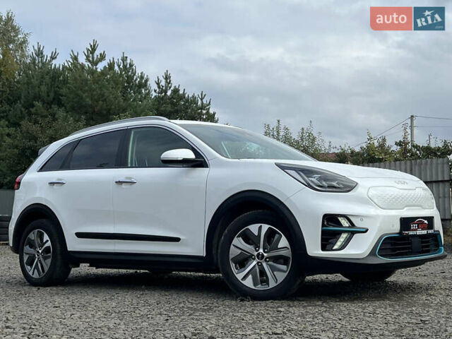 Білий Кіа Niro, об'ємом двигуна 0 л та пробігом 55 тис. км за 23526 $, фото 1 на Automoto.ua