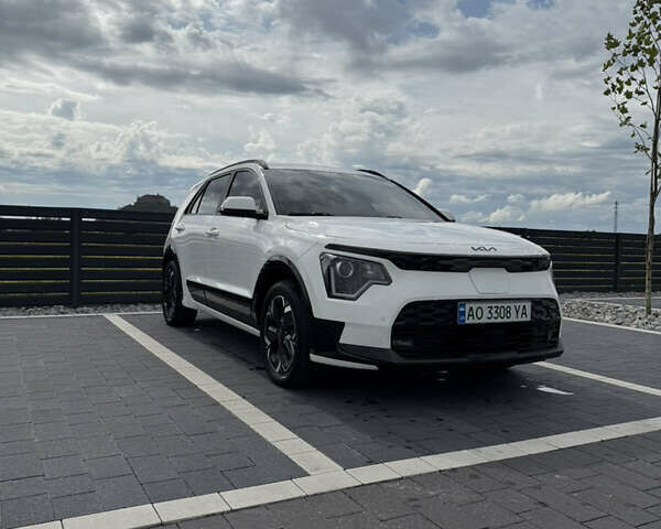 Белый Киа Niro, объемом двигателя 0 л и пробегом 56 тыс. км за 24999 $, фото 1 на Automoto.ua