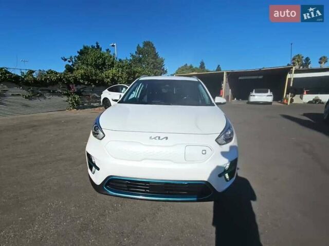 Білий Кіа Niro, об'ємом двигуна 0 л та пробігом 112 тис. км за 13000 $, фото 1 на Automoto.ua