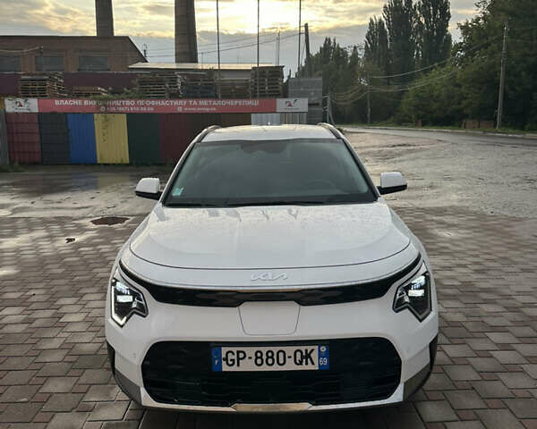 Белый Киа Niro, объемом двигателя 0 л и пробегом 1 тыс. км за 27999 $, фото 1 на Automoto.ua