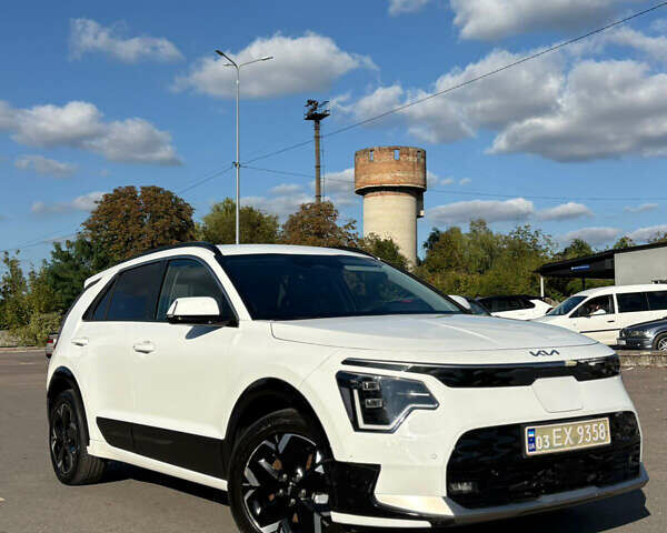 Белый Киа Niro, объемом двигателя 0 л и пробегом 28 тыс. км за 20499 $, фото 1 на Automoto.ua