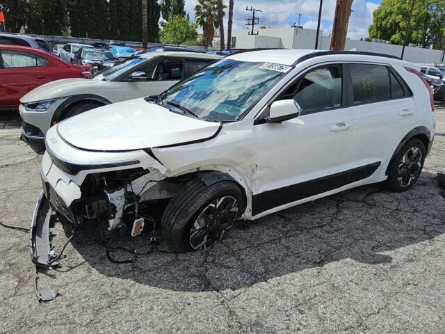 Білий Кіа Niro, об'ємом двигуна 0 л та пробігом 0 тис. км за 9900 $, фото 1 на Automoto.ua