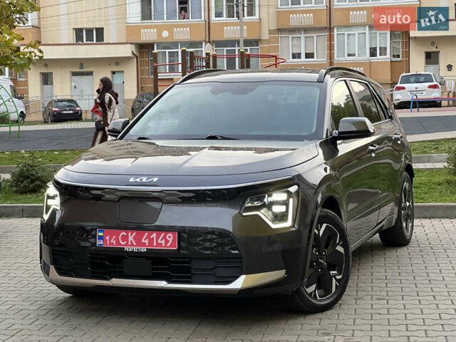 Белый Киа Niro, объемом двигателя 0 л и пробегом 120 тыс. км за 20000 $, фото 1 на Automoto.ua