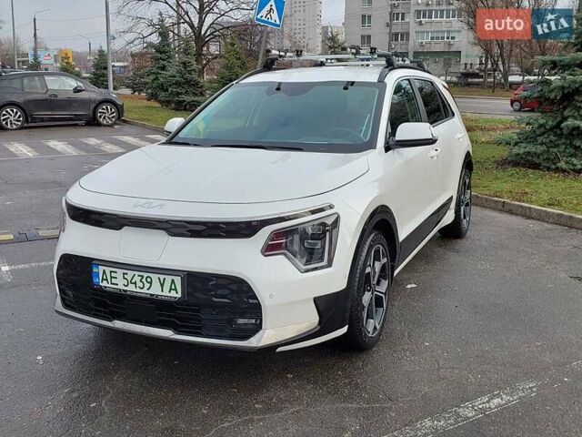 Білий Кіа Niro, об'ємом двигуна 0 л та пробігом 17 тис. км за 32000 $, фото 1 на Automoto.ua