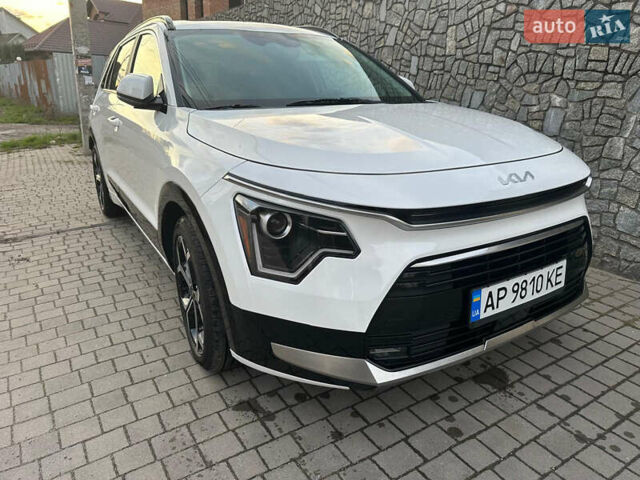 Белый Киа Niro, объемом двигателя 1.6 л и пробегом 17 тыс. км за 26000 $, фото 1 на Automoto.ua
