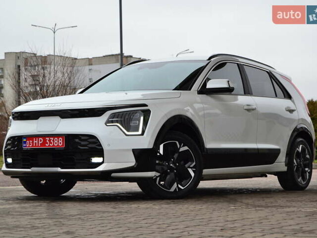 Белый Киа Niro, объемом двигателя 0 л и пробегом 33 тыс. км за 27999 $, фото 1 на Automoto.ua
