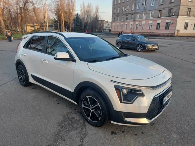 Белый Киа Niro, объемом двигателя 1.6 л и пробегом 7 тыс. км за 29000 $, фото 1 на Automoto.ua