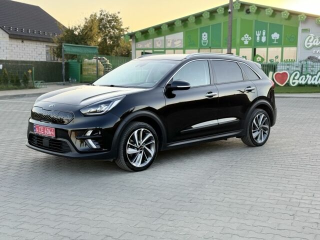 Чорний Кіа Niro, об'ємом двигуна 0 л та пробігом 94 тис. км за 18600 $, фото 1 на Automoto.ua