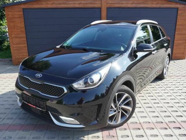 Чорний Кіа Niro, об'ємом двигуна 0 л та пробігом 181 тис. км за 9193 $, фото 1 на Automoto.ua