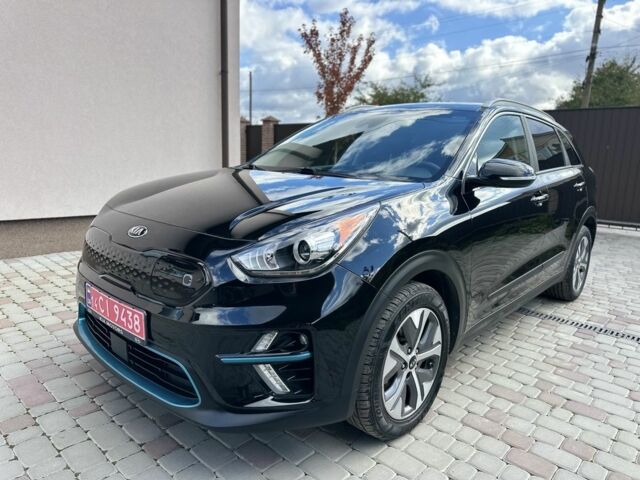Чорний Кіа Niro, об'ємом двигуна 0 л та пробігом 108 тис. км за 15900 $, фото 1 на Automoto.ua