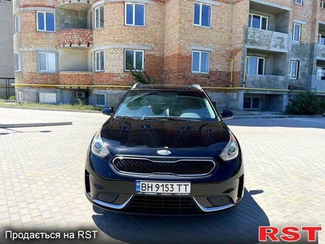 Чорний Кіа Niro, об'ємом двигуна 1.6 л та пробігом 137 тис. км за 15000 $, фото 1 на Automoto.ua