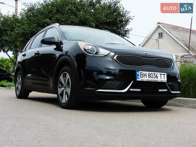 Черный Киа Niro, объемом двигателя 1.6 л и пробегом 136 тыс. км за 16500 $, фото 1 на Automoto.ua