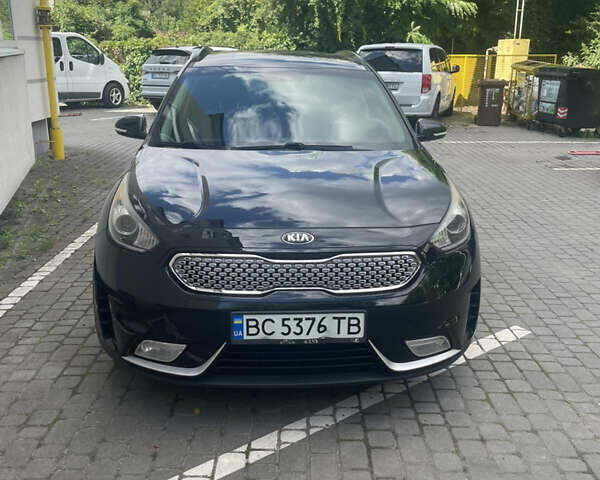Чорний Кіа Niro, об'ємом двигуна 1.58 л та пробігом 115 тис. км за 16500 $, фото 1 на Automoto.ua