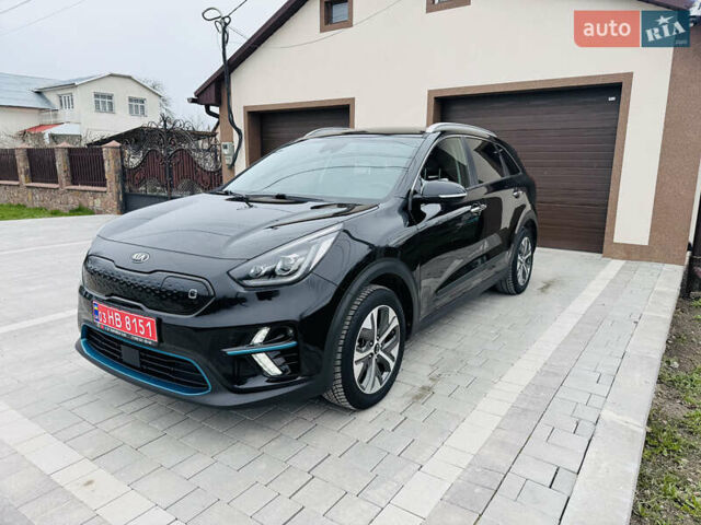Черный Киа Niro, объемом двигателя 0 л и пробегом 135 тыс. км за 18873 $, фото 1 на Automoto.ua
