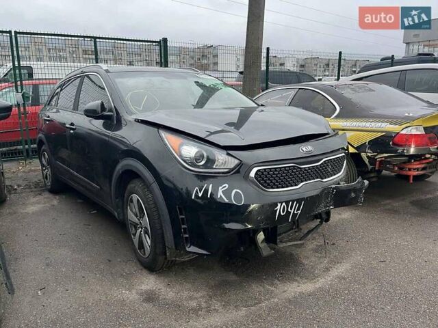 Черный Киа Niro, объемом двигателя 1.6 л и пробегом 233 тыс. км за 8400 $, фото 1 на Automoto.ua