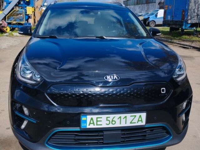 Черный Киа Niro, объемом двигателя 0 л и пробегом 100 тыс. км за 18000 $, фото 1 на Automoto.ua
