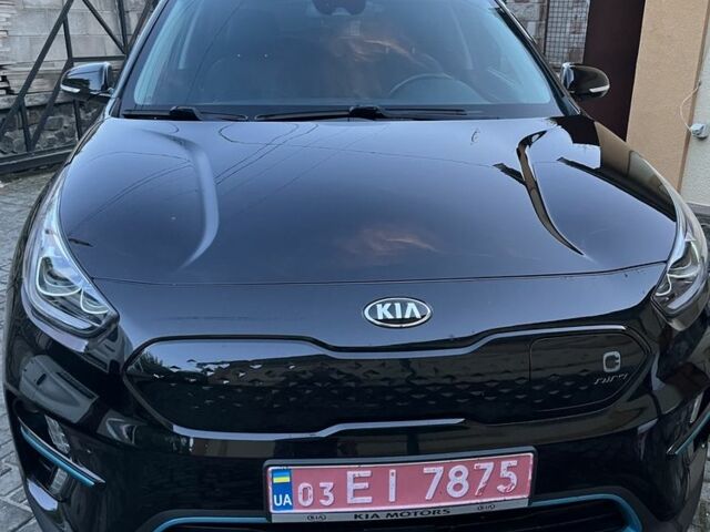 Чорний Кіа Niro, об'ємом двигуна 0 л та пробігом 105 тис. км за 17999 $, фото 1 на Automoto.ua