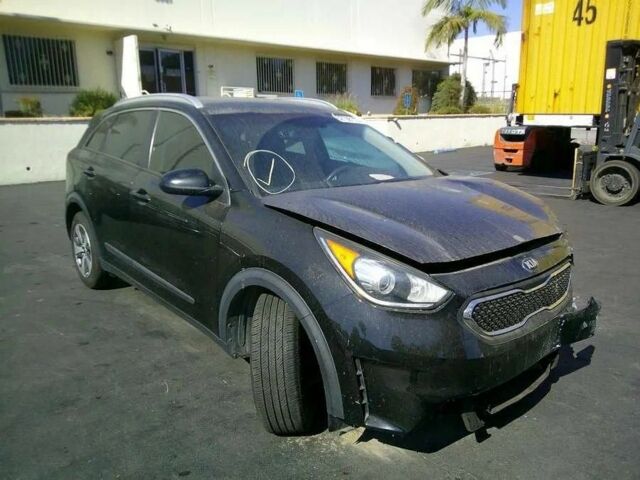 Чорний Кіа Niro, об'ємом двигуна 1.6 л та пробігом 145 тис. км за 8500 $, фото 1 на Automoto.ua