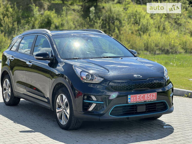 Чорний Кіа Niro, об'ємом двигуна 0 л та пробігом 112 тис. км за 18999 $, фото 1 на Automoto.ua