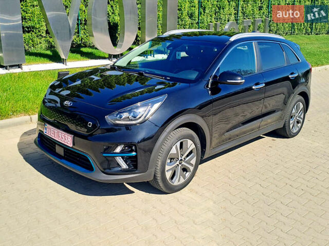 Черный Киа Niro, объемом двигателя 0 л и пробегом 145 тыс. км за 17950 $, фото 1 на Automoto.ua
