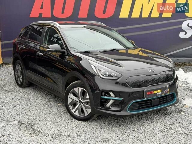 Чорний Кіа Niro, об'ємом двигуна 0 л та пробігом 165 тис. км за 18800 $, фото 1 на Automoto.ua