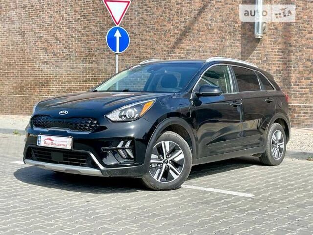 Черный Киа Niro, объемом двигателя 1.58 л и пробегом 17 тыс. км за 25999 $, фото 1 на Automoto.ua