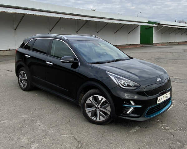 Киа Niro 2020 в Виннице на Automoto.ua Черный Киа Niro, объемом двигателя 0 л и пробегом 170 тыс. км за 18499 $, фото 1 на Automoto.ua