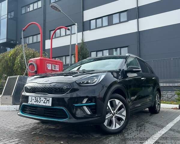 Чорний Кіа Niro, об'ємом двигуна 0 л та пробігом 81 тис. км за 19999 $, фото 1 на Automoto.ua