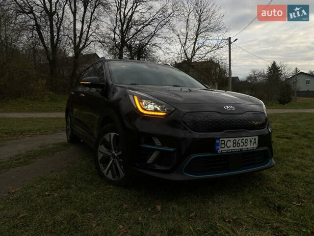 Чорний Кіа Niro, об'ємом двигуна 0 л та пробігом 139 тис. км за 16600 $, фото 1 на Automoto.ua