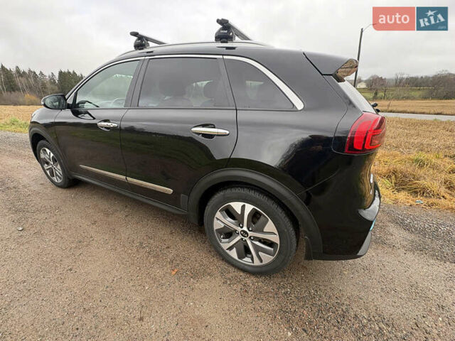 Чорний Кіа Niro, об'ємом двигуна 0 л та пробігом 172 тис. км за 19000 $, фото 1 на Automoto.ua