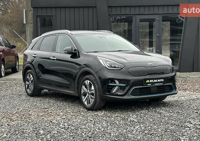 Черный Киа Niro, объемом двигателя 0 л и пробегом 158 тыс. км за 17800 $, фото 1 на Automoto.ua