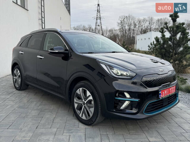 Черный Киа Niro, объемом двигателя 0 л и пробегом 103 тыс. км за 20700 $, фото 1 на Automoto.ua