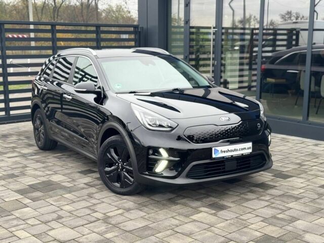 Черный Киа Niro, объемом двигателя 0 л и пробегом 112 тыс. км за 21900 $, фото 1 на Automoto.ua